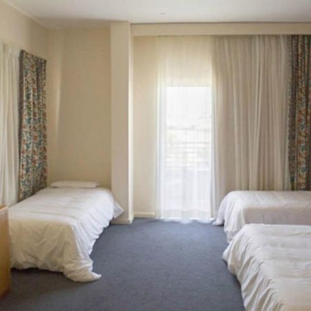 Aloe Hotel Paphos Ngoại thất bức ảnh