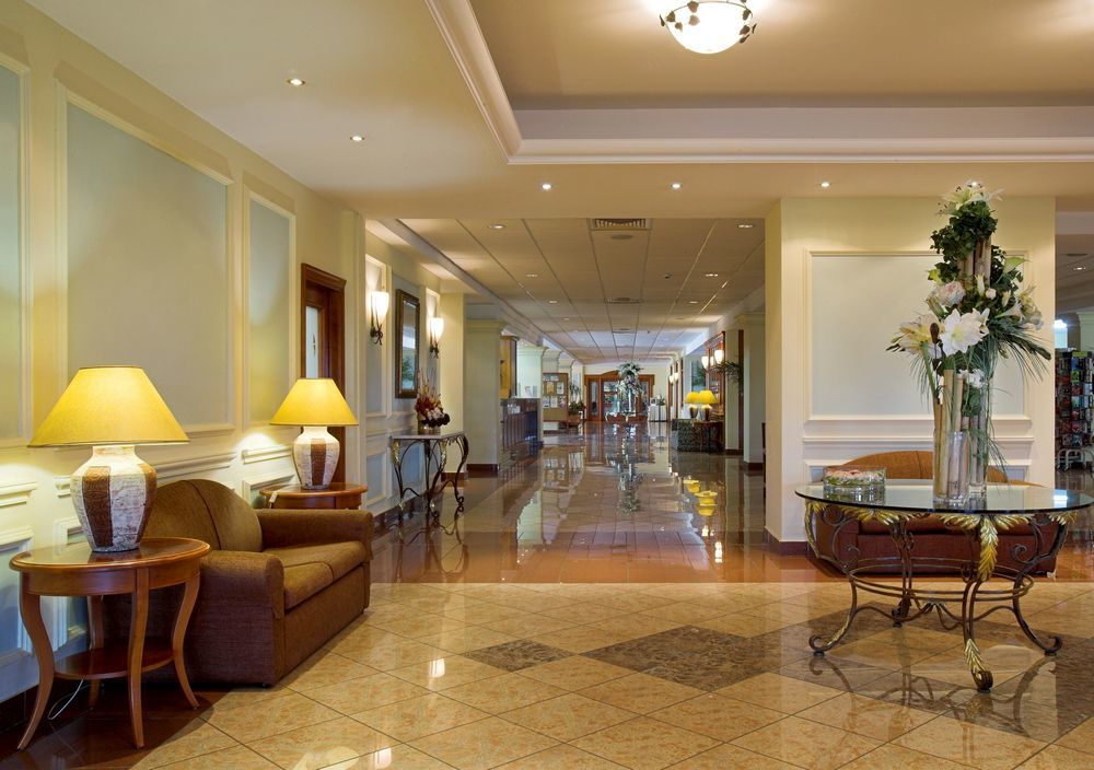 Aloe Hotel Paphos Ngoại thất bức ảnh
