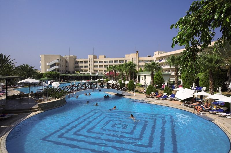 Aloe Hotel Paphos Ngoại thất bức ảnh
