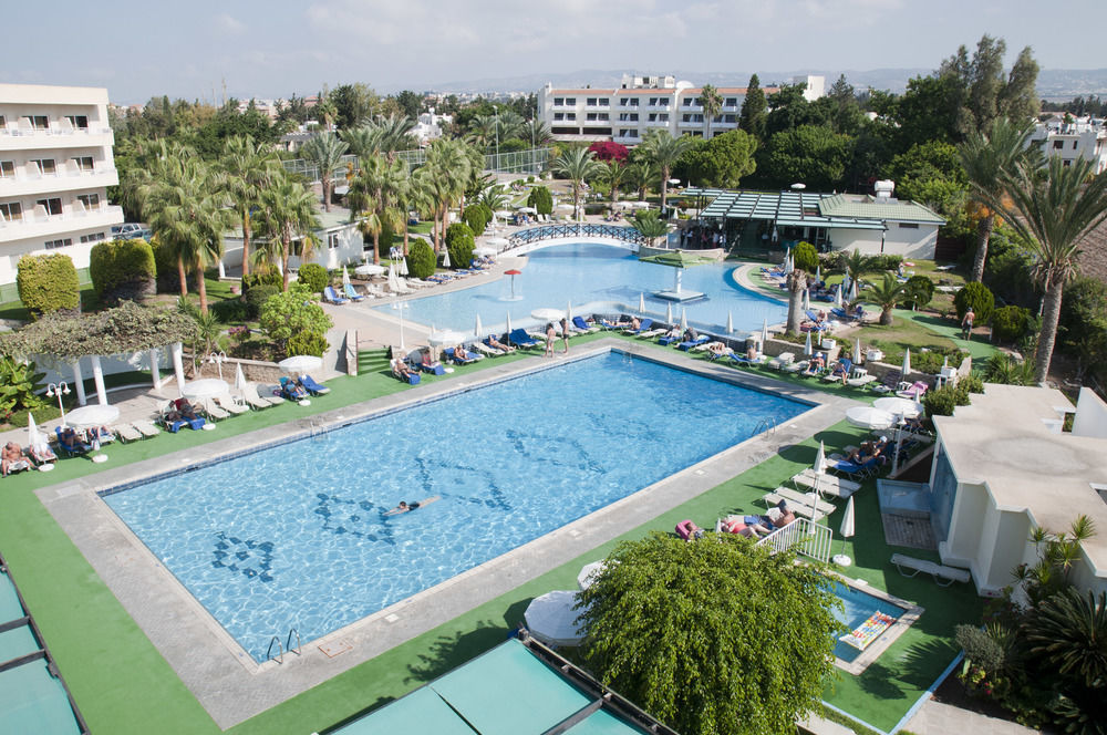 Aloe Hotel Paphos Ngoại thất bức ảnh
